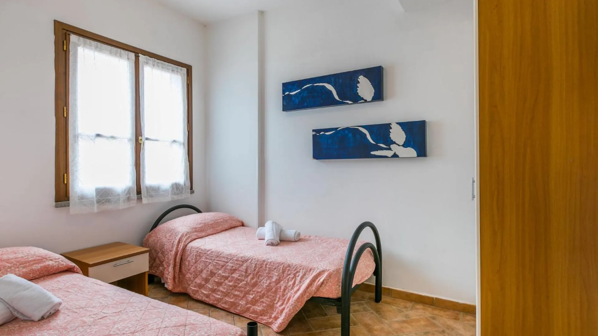 Apartment Tipologia Trilocale By Interhome Le Vedute