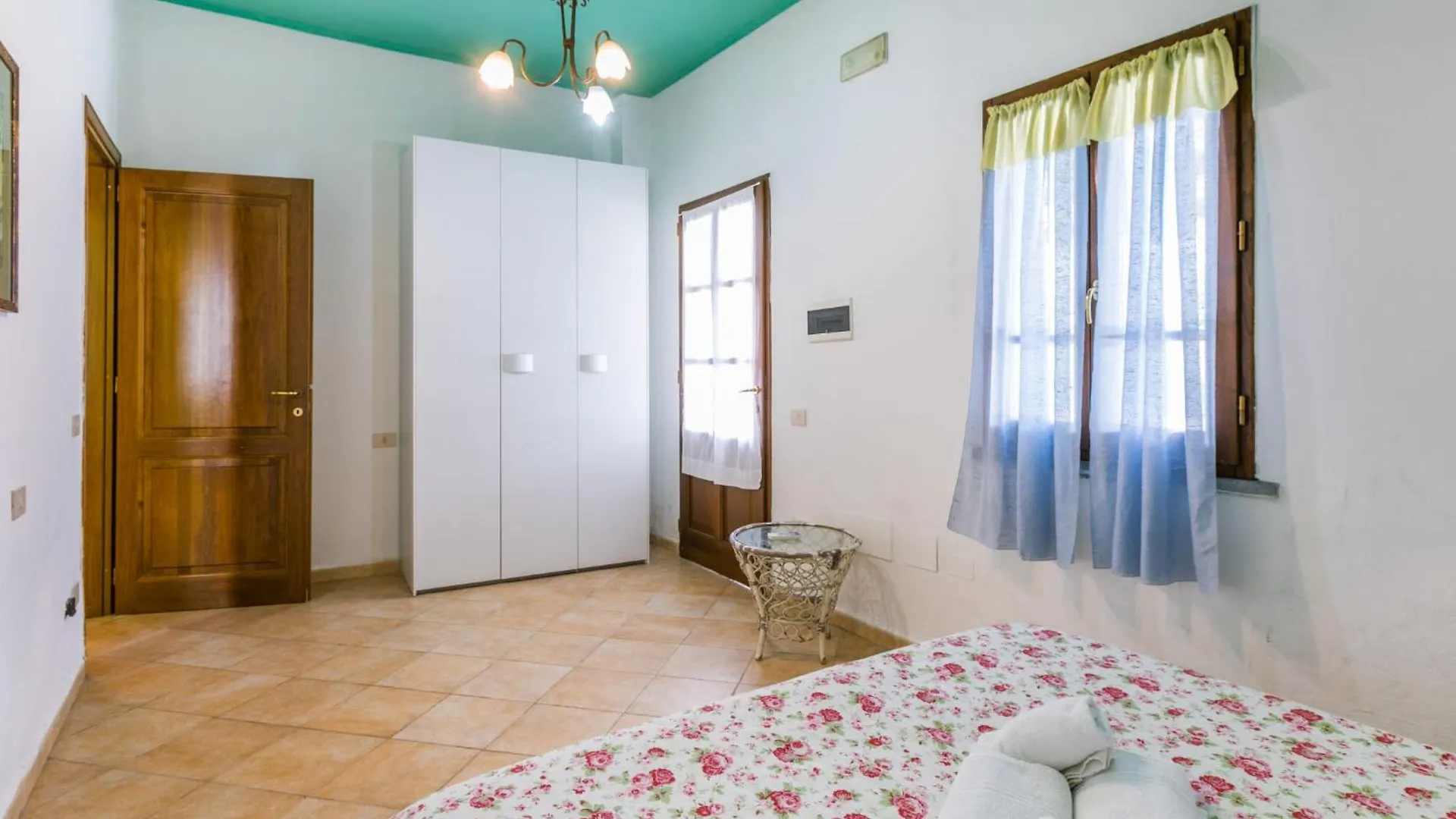 Apartment Tipologia Trilocale By Interhome Le Vedute