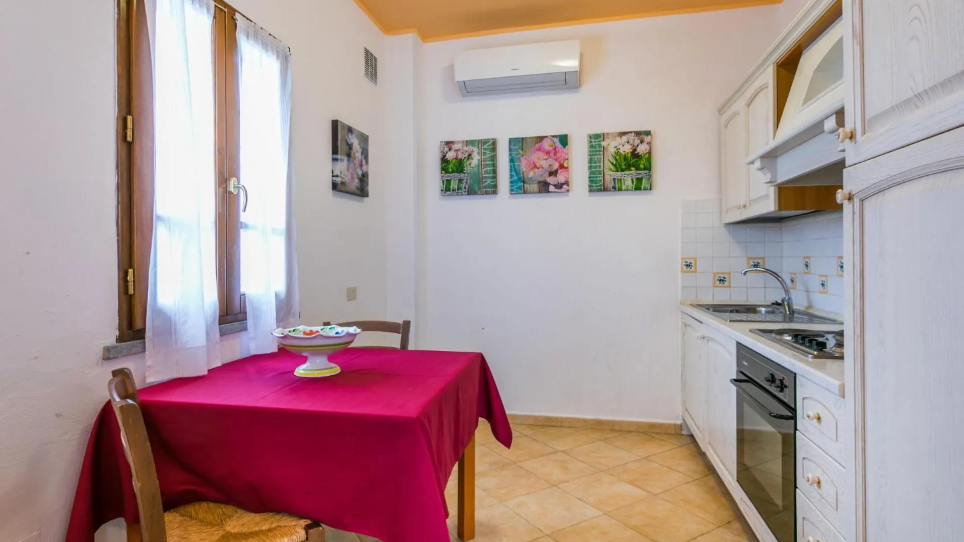 Apartment Tipologia Trilocale By Interhome Le Vedute